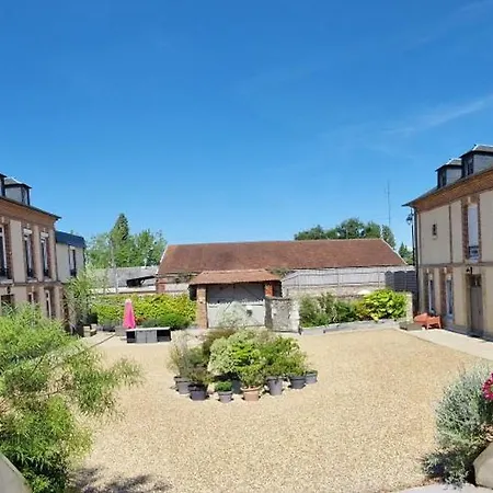 La Cour 翁弗勒尔