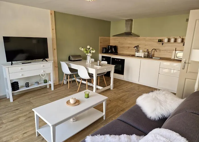 La Cour * 翁弗勒尔